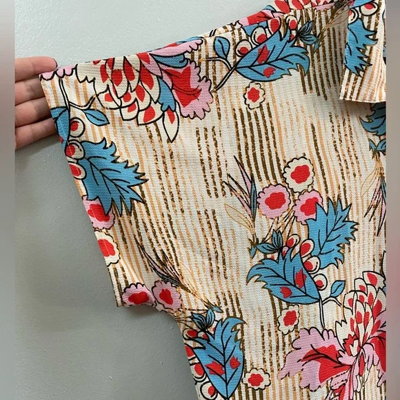 Cupshe Blouse - Picture 4 of 5